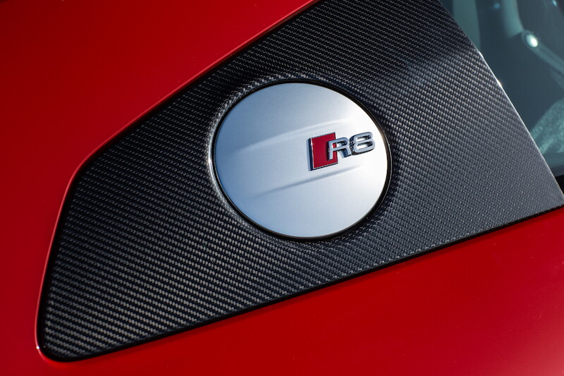 Audi R8 V10 Plus - czerwony Dynamit